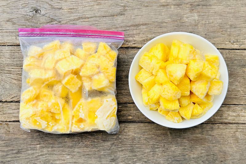 Pineapple Chunks (Frozen)