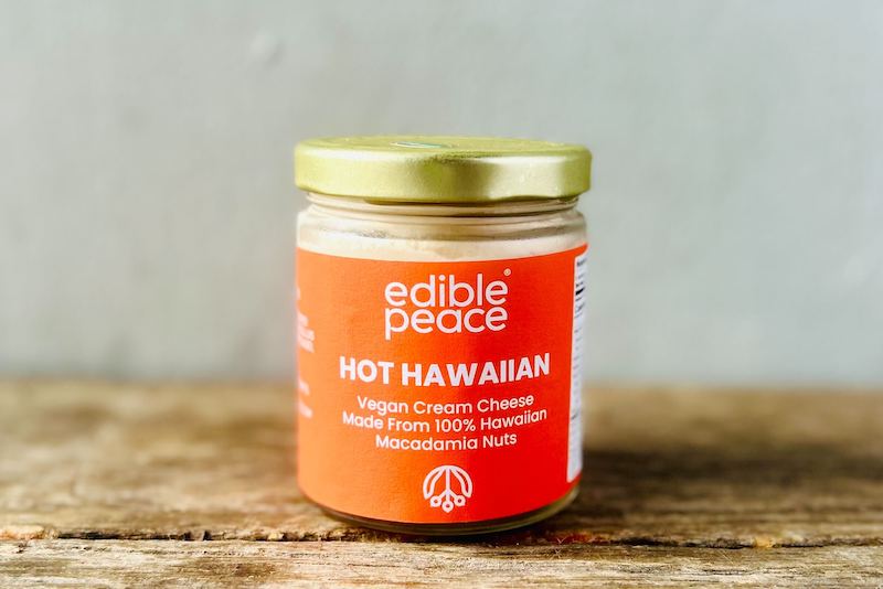 Hot Hawaiian Macnut Cheese Spread